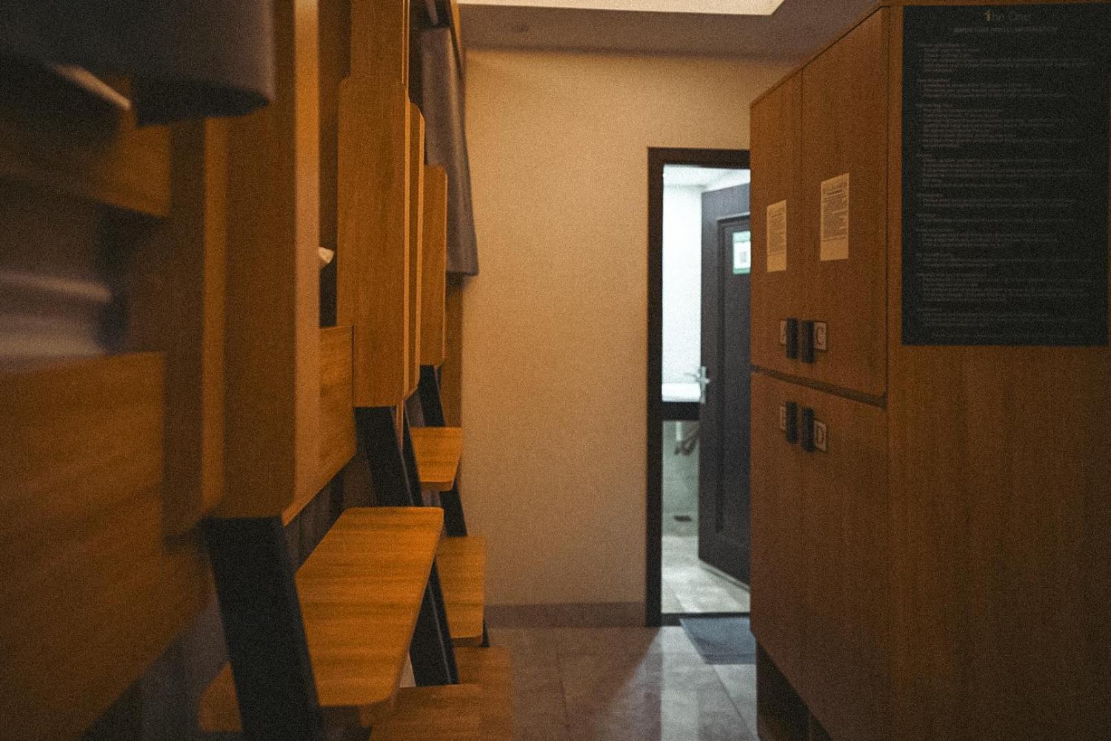 The One Hostel Hanoi Esterno foto